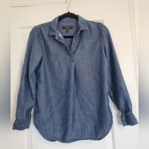 Banana Republic Chambre Denim Boyfriend Shirt With Button Back 100% Lyocell XS